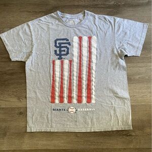 Sportscrate San Francisco Giants Gray White Red Blue Tshirt L